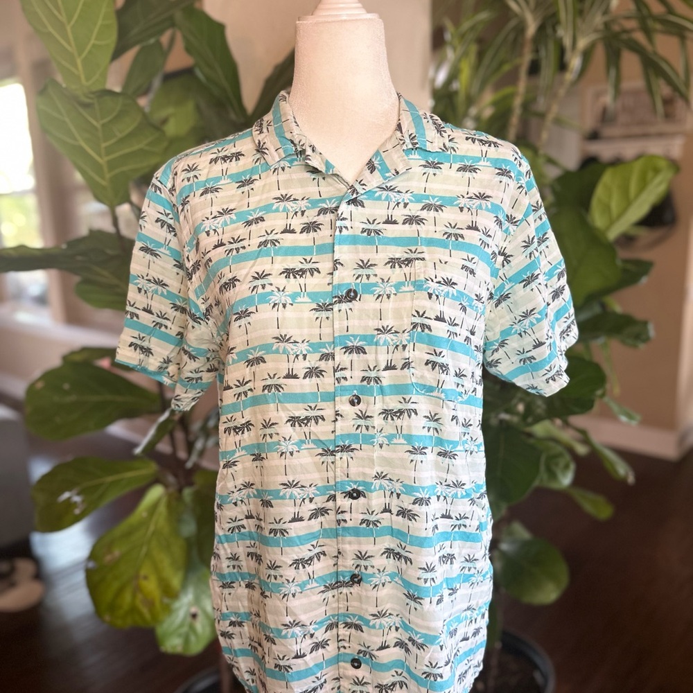 Sovereign Code Blue and White Palm Print Shirt